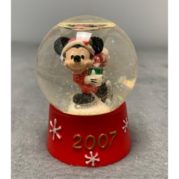 Disney 2007 Mickey Mouse Christmas Snow Globe Red Base Exclusive For JCPenney - Picture 5 of 6